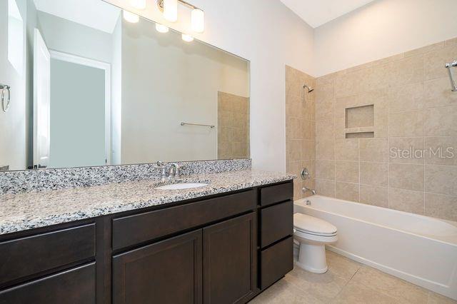 Image No.25-5 Bed House for sale