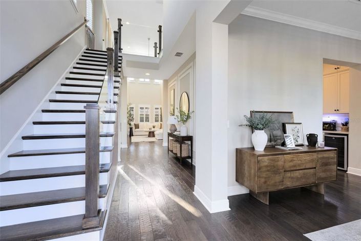 Image No.3-5 Bed House for sale