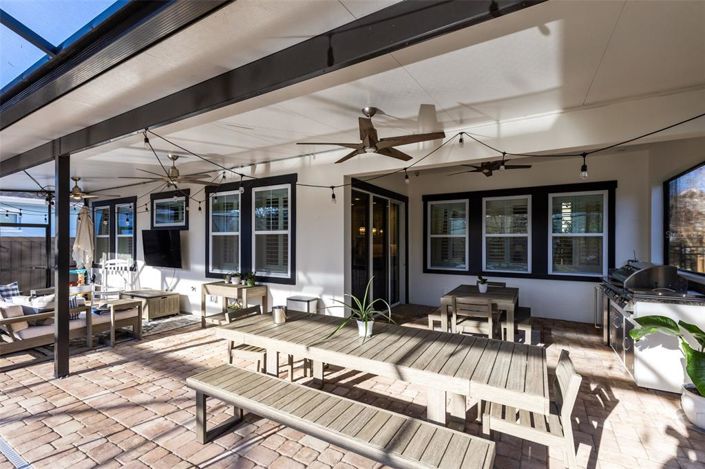 Image No.44-5 Bed House for sale