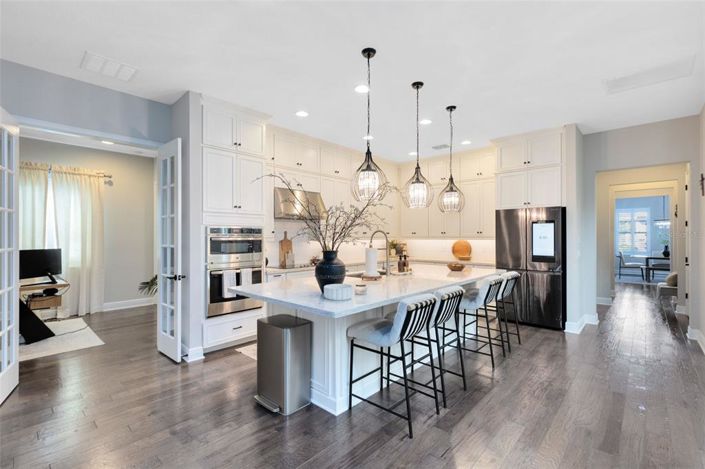 Image No.9-5 Bed House for sale