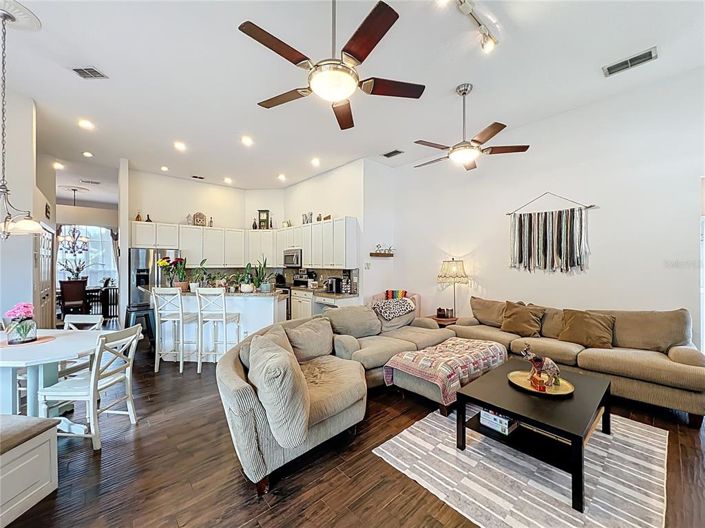 Image No.25-5 Bed House for sale