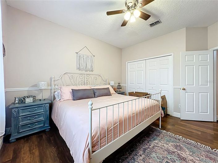 Image No.50-5 Bed House for sale