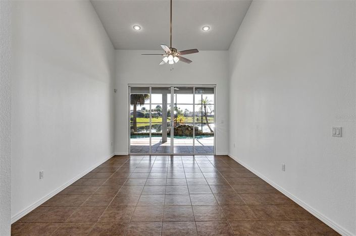 Image No.18-Maison de 4 chambres à vendre à Saint John