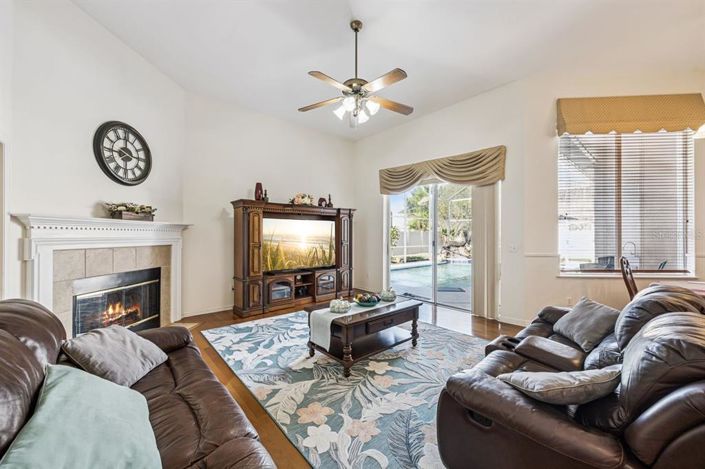 Image No.15-5 Bed House for sale