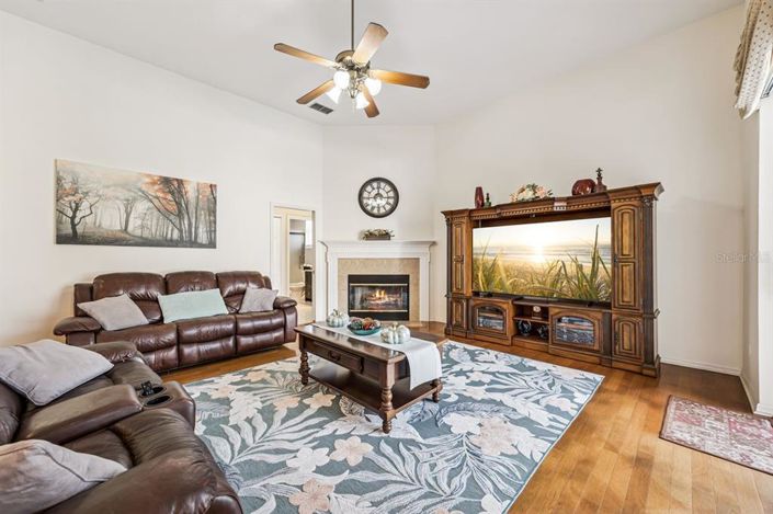 Image No.16-5 Bed House for sale