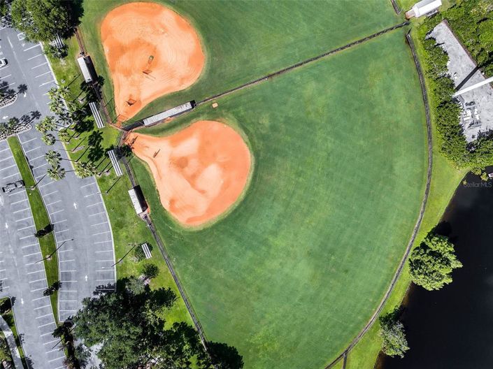 Image No.55-5 Bed House for sale