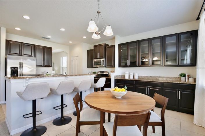 Image No.14-4 Bed House for sale