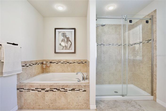 Image No.24-4 Bed House for sale