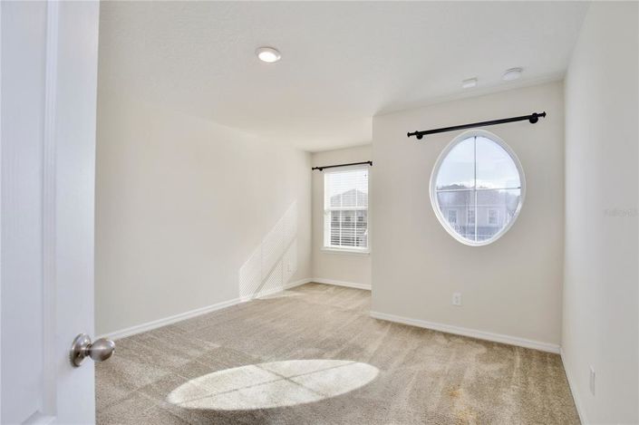 Image No.25-4 Bed House for sale