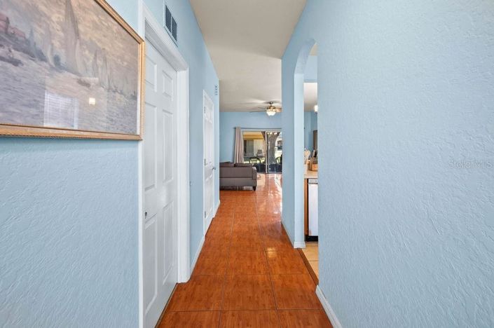 Image No.7-4 Bed House for sale