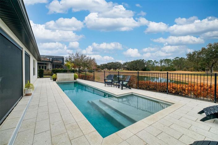 Image No.19-3 Bed House for sale