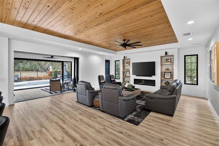 Image No.2-3 Bed House for sale