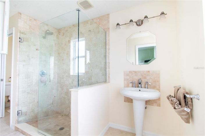 Image No.14-Maison de 5 chambres à vendre à Saint John