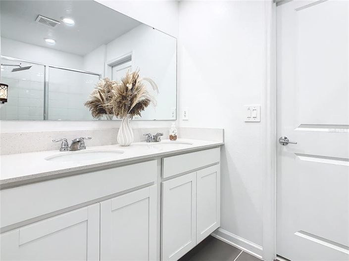 Image No.11-4 Bed House for sale