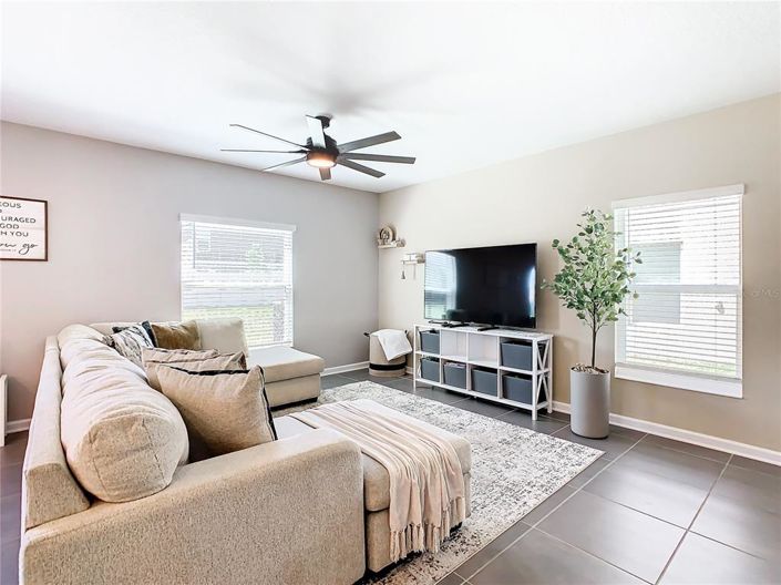 Image No.6-4 Bed House for sale