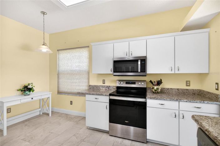 Image No.17-2 Bed House for sale