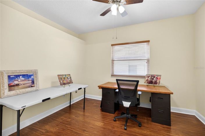 Image No.25-2 Bed House for sale