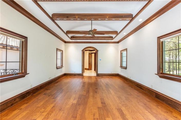 Image No.29-5 Bed House for sale