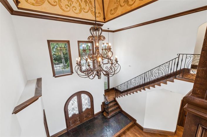 Image No.30-5 Bed House for sale