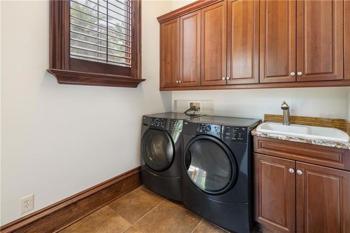 Image No.39-5 Bed House for sale