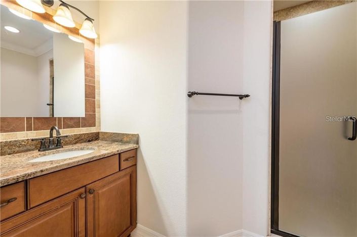 Image No.43-5 Bed House for sale