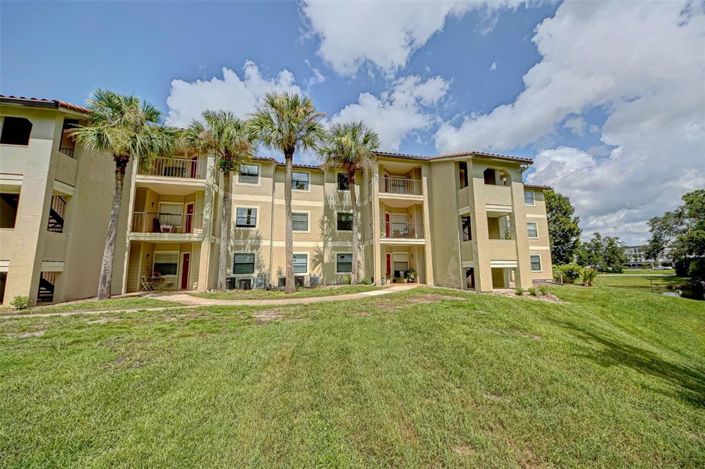 Image No.3-Appartement de 2 chambres à vendre à Saint John