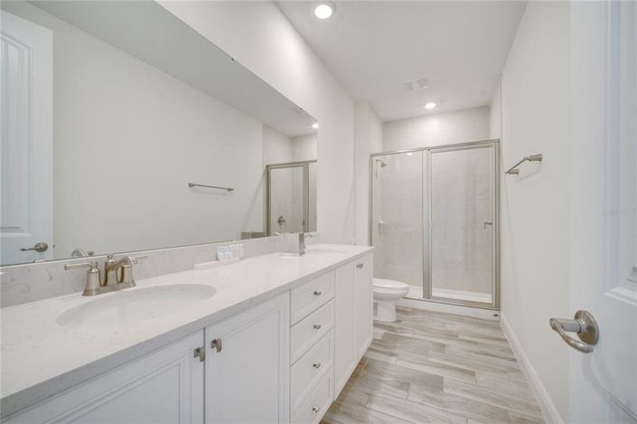 Image No.14-4 Bed Townhouse for sale