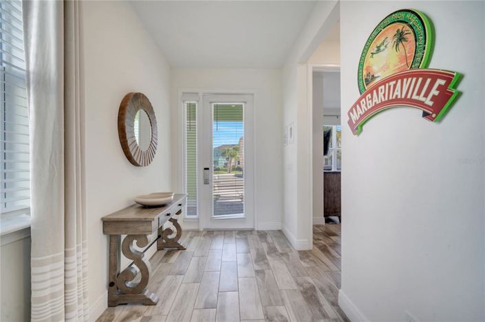 Image No.17-4 Bed Townhouse for sale