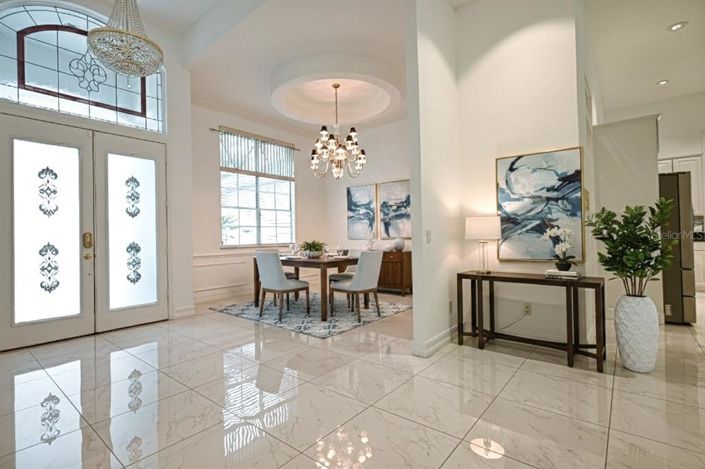 Image No.9-5 Bed House for sale