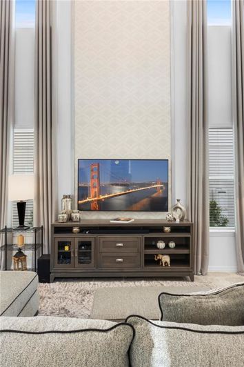 Image No.21-4 Bed House for sale