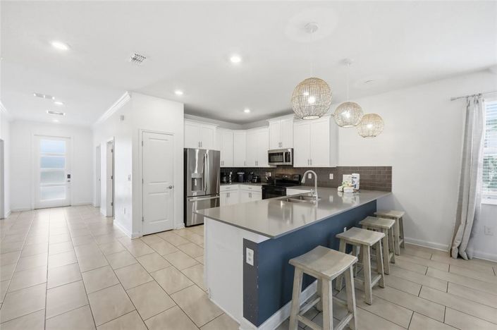 Image No.14-8 Bed House for sale