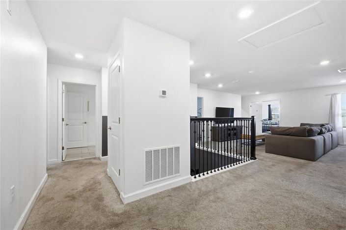 Image No.30-8 Bed House for sale