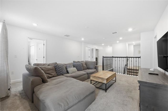 Image No.35-8 Bed House for sale