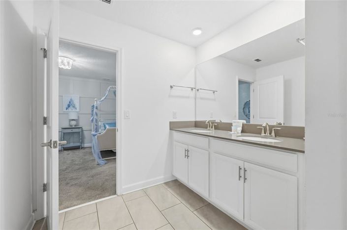 Image No.44-8 Bed House for sale