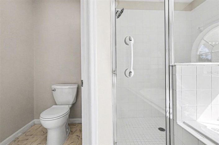 Image No.18-4 Bed House for sale