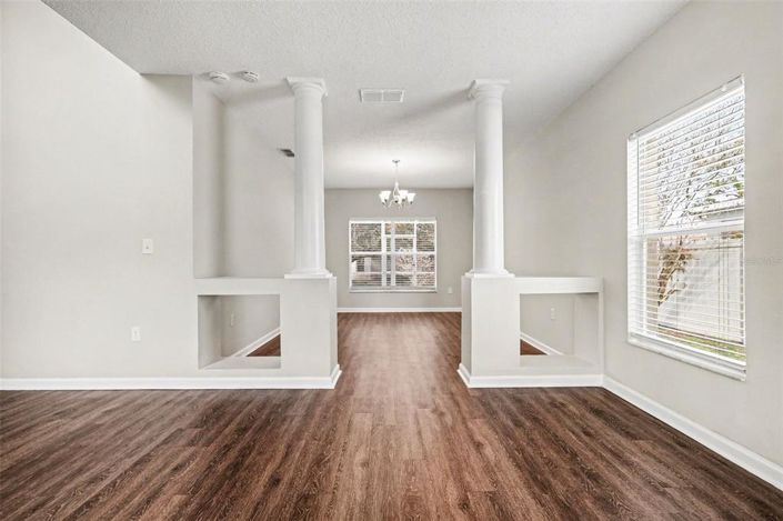 Image No.4-4 Bed House for sale