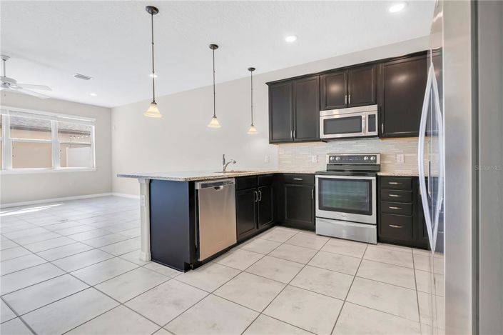 Image No.13-2 Bed Townhouse for sale