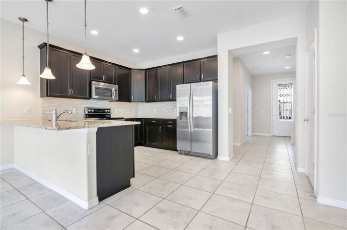 Image No.14-2 Bed Townhouse for sale