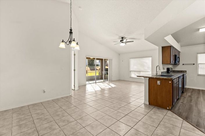 Image No.7-Maison de 2 chambres à vendre à Saint John