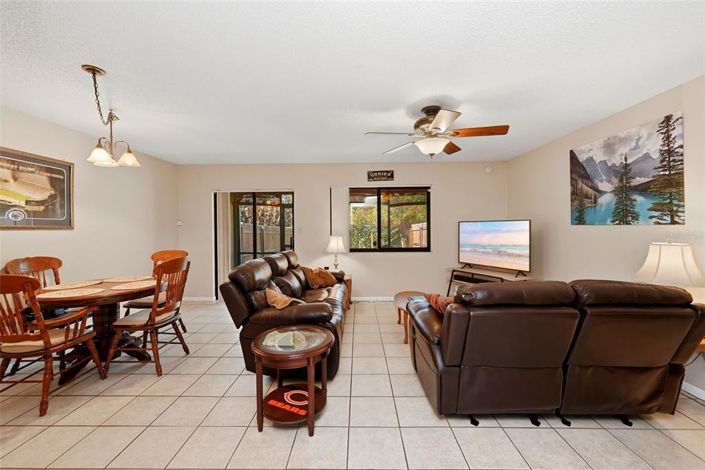 Image No.13-Maison de ville de 3 chambres à vendre à Saint John