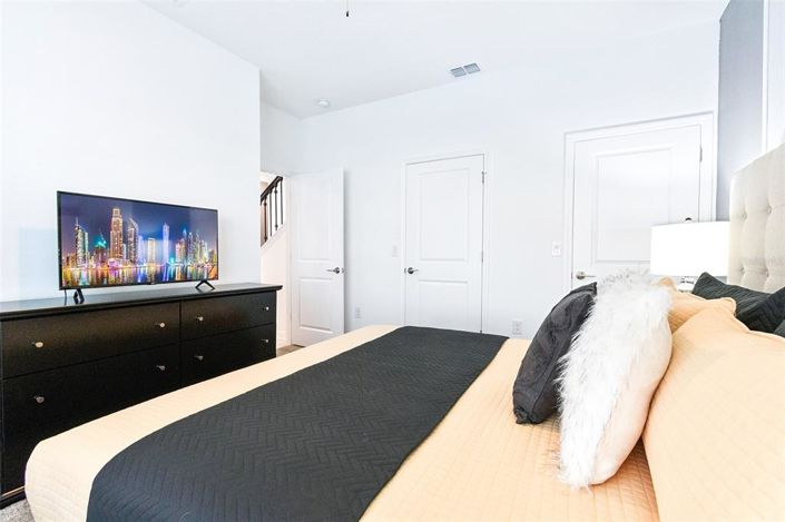 Image No.16-4 Bed Townhouse for sale