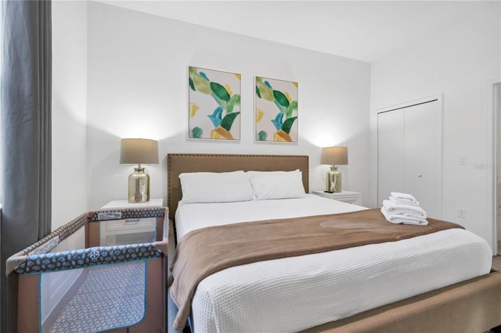 Image No.18-5 Bed Townhouse for sale