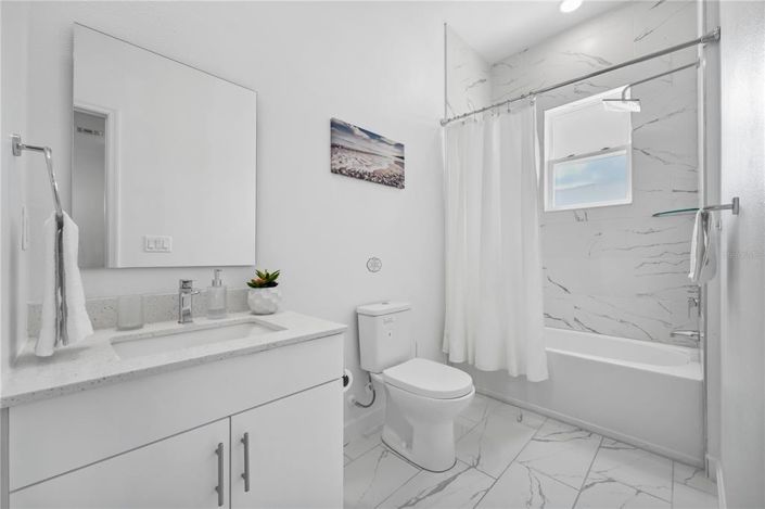 Image No.24-5 Bed Townhouse for sale