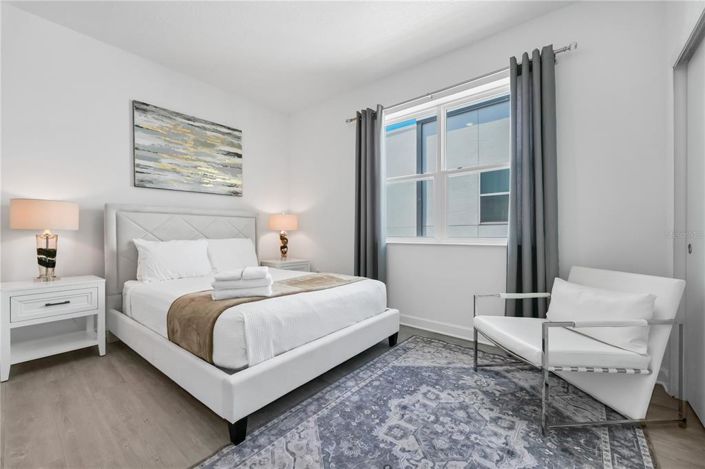 Image No.25-5 Bed Townhouse for sale