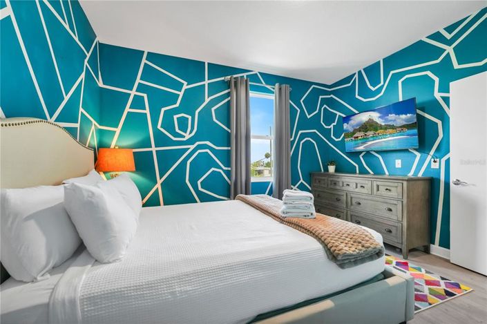 Image No.32-5 Bed Townhouse for sale