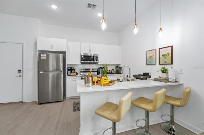 Image No.8-5 Bed Townhouse for sale