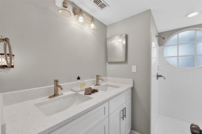 Image No.32-Appartement de 3 chambres à vendre à Saint John