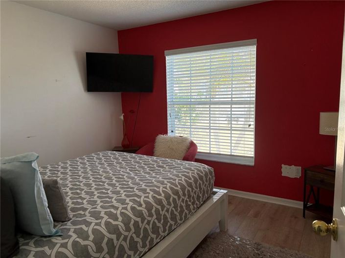 Image No.12-3 Bed House for sale