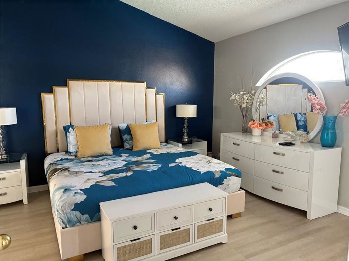 Image No.8-3 Bed House for sale