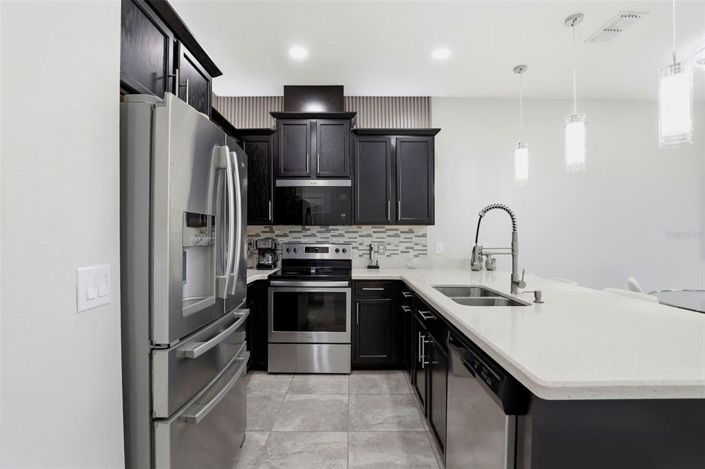 Image No.15-3 Bed Townhouse for sale